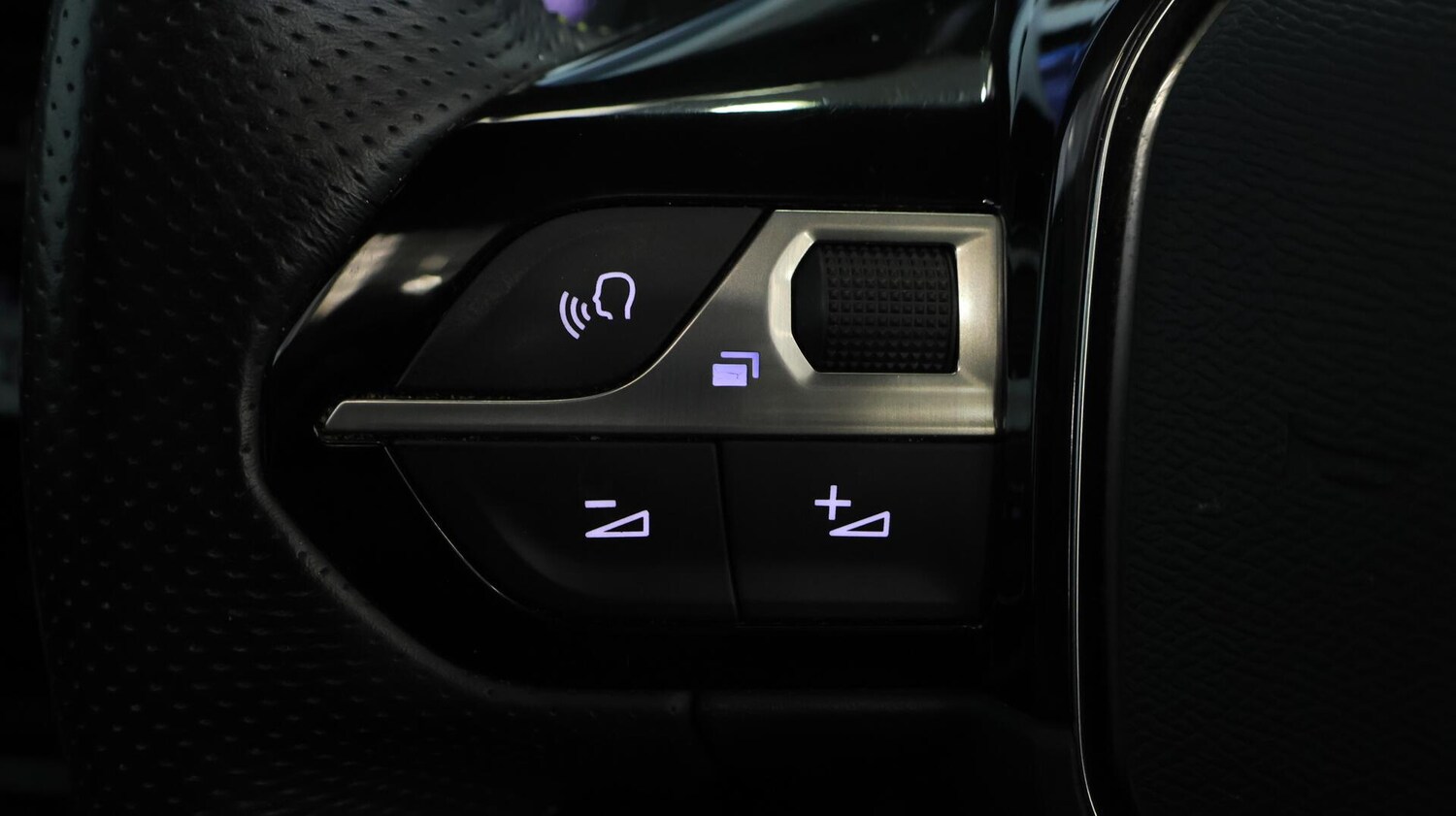 Used Peugeot 2008 2020 for sale - 76381021: Photo 24