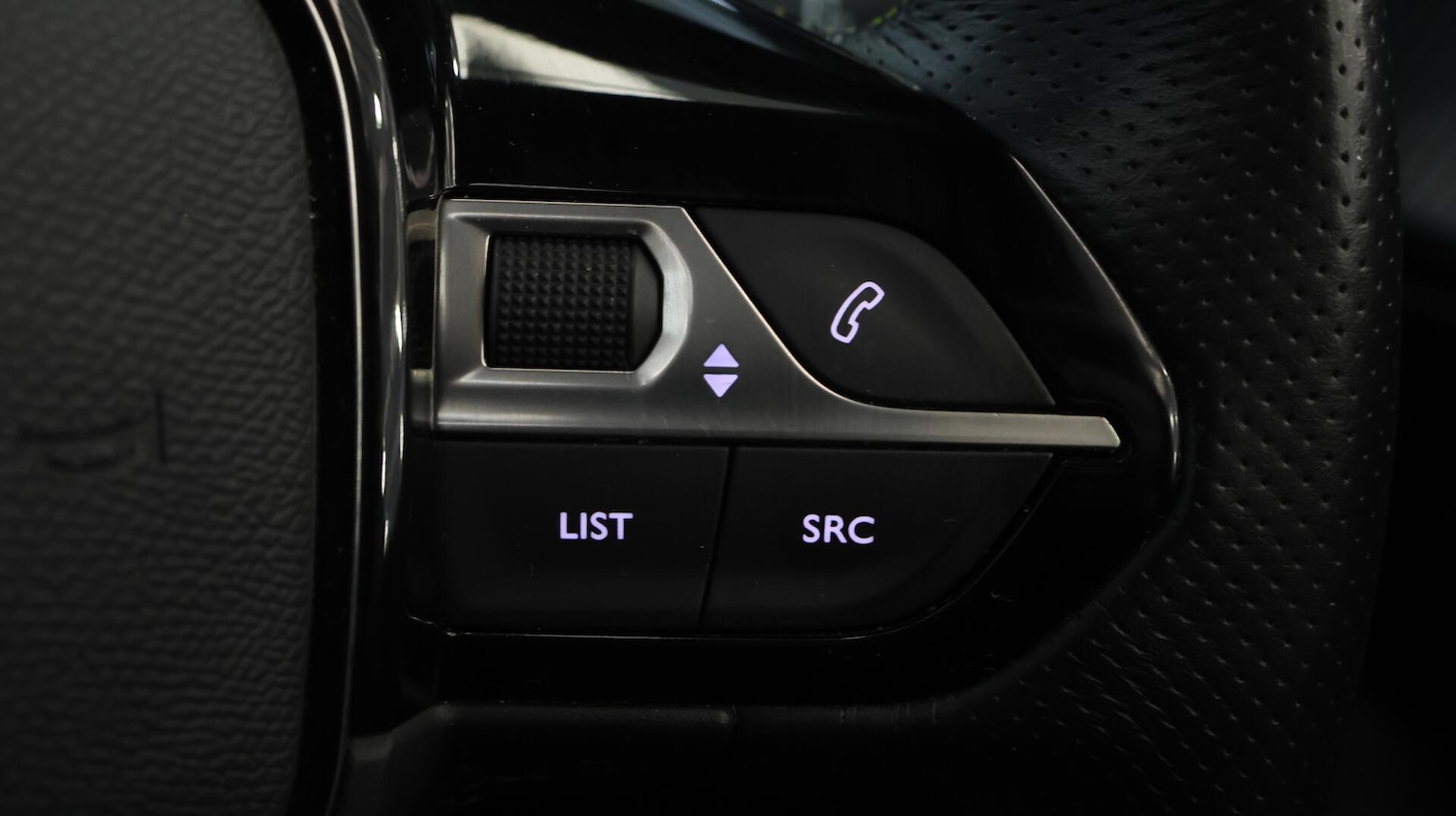 Used Peugeot 2008 2020 for sale - 76381021: Photo 25