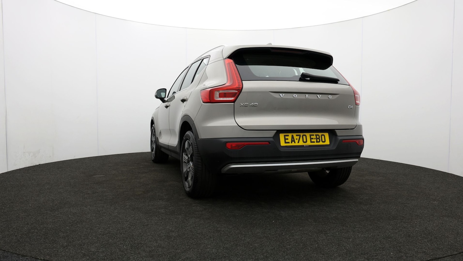 Used Volvo XC40 2020 for sale - 77104465: Photo 2