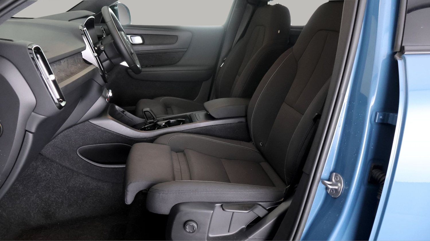 Used Volvo XC40 2022 for sale - 77450219: Photo 13