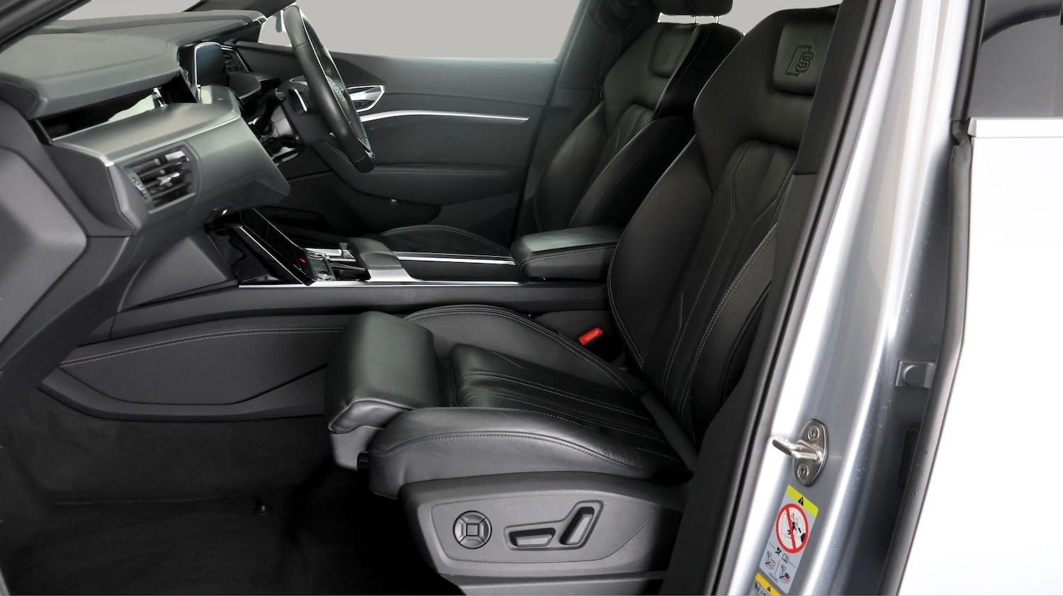 Used Audi e-tron 2022 for sale - 77461608: Photo 13