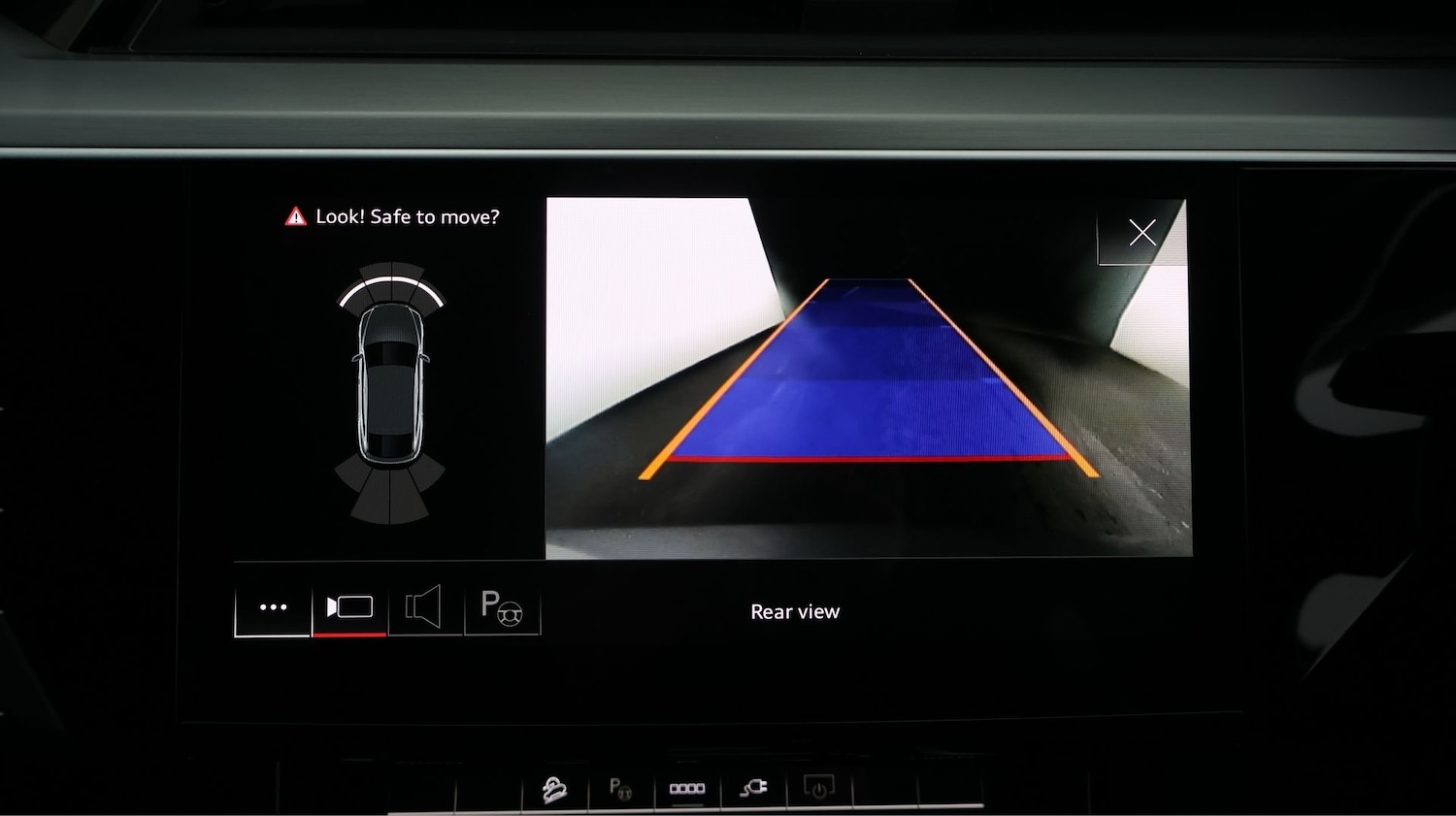 Used Audi e-tron 2022 for sale - 77461608: Photo 24