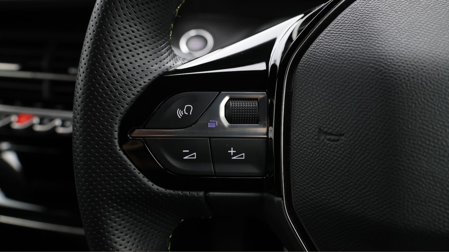 Used Peugeot 2008 2023 for sale - 77403803: Photo 23