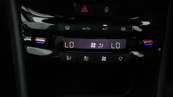 Used Peugeot 2008 for sale - 76260182: Photo 13