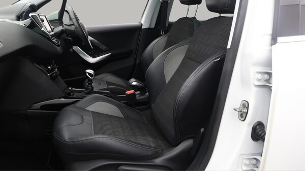 Used Peugeot 2008 for sale - 76260182: Photo 15