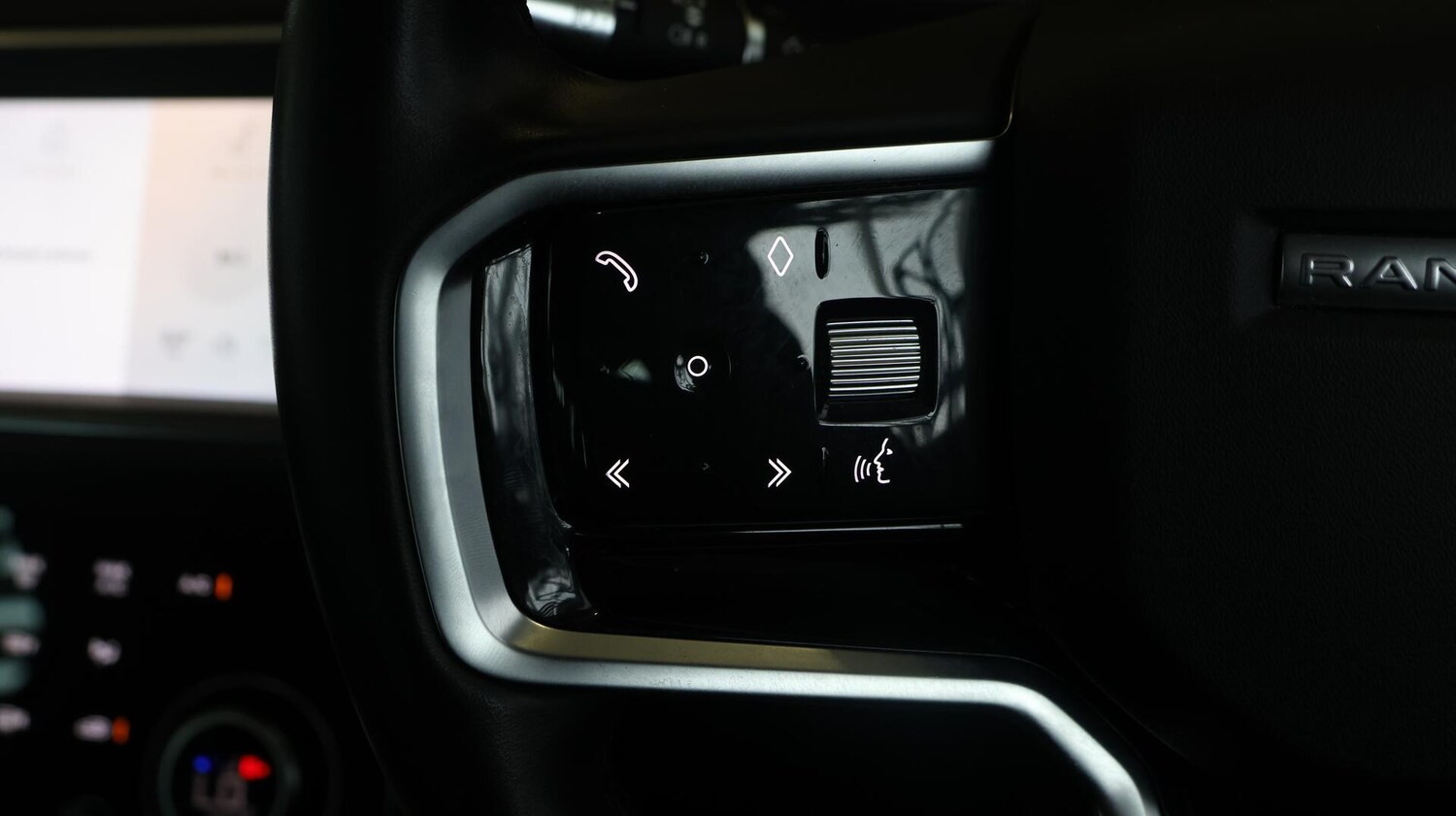 Used Land Rover Range Rover Evoque 2021 for sale - 76572902: Photo 24