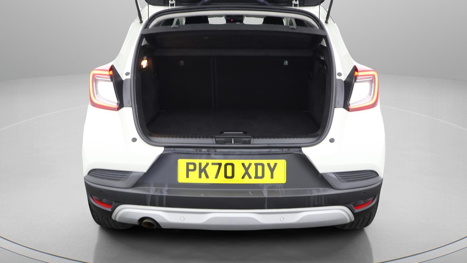 Used Renault Captur for sale - 76728059: Photo 18