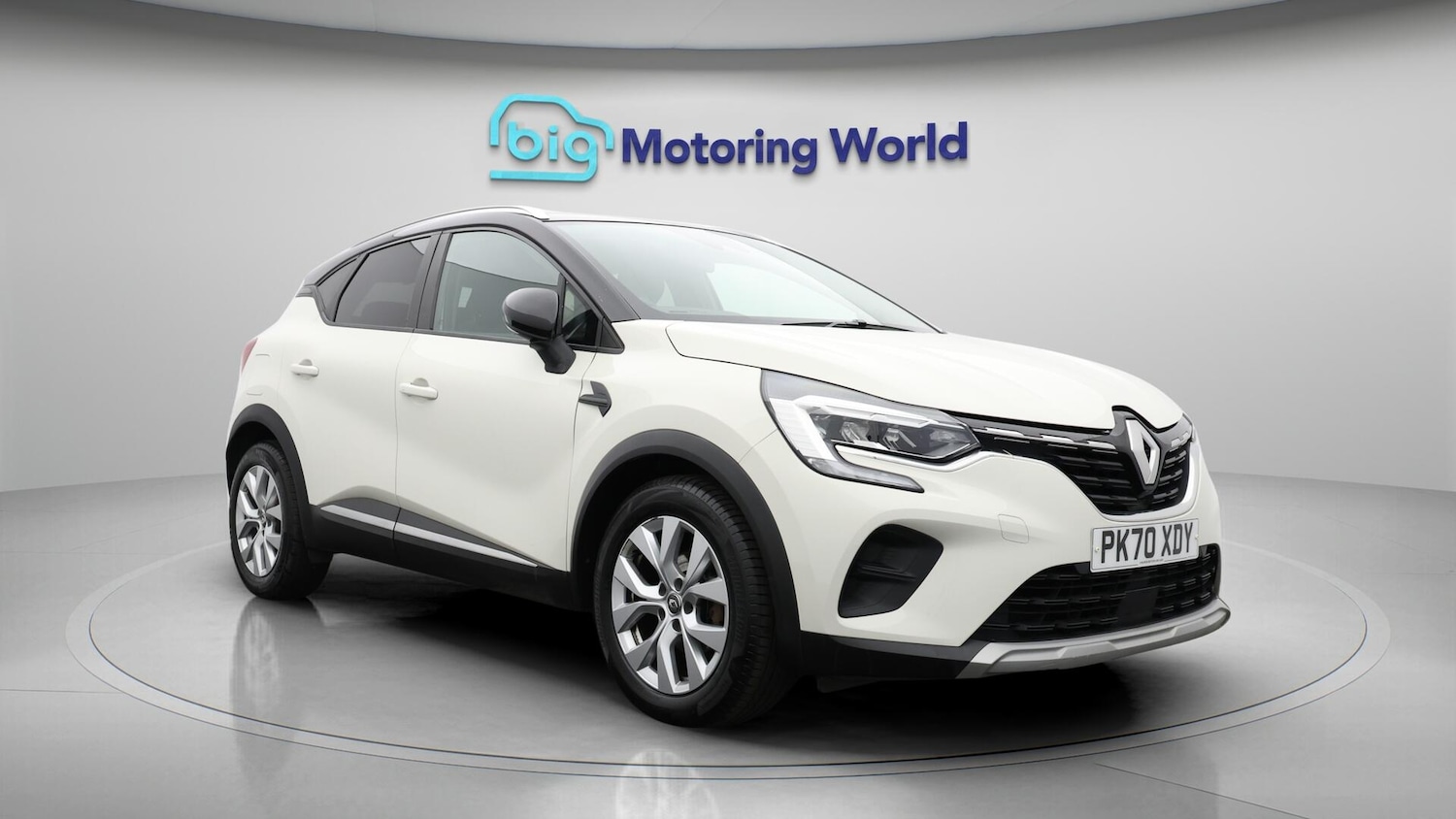 Used Renault Captur for sale - 76728059: Photo 2