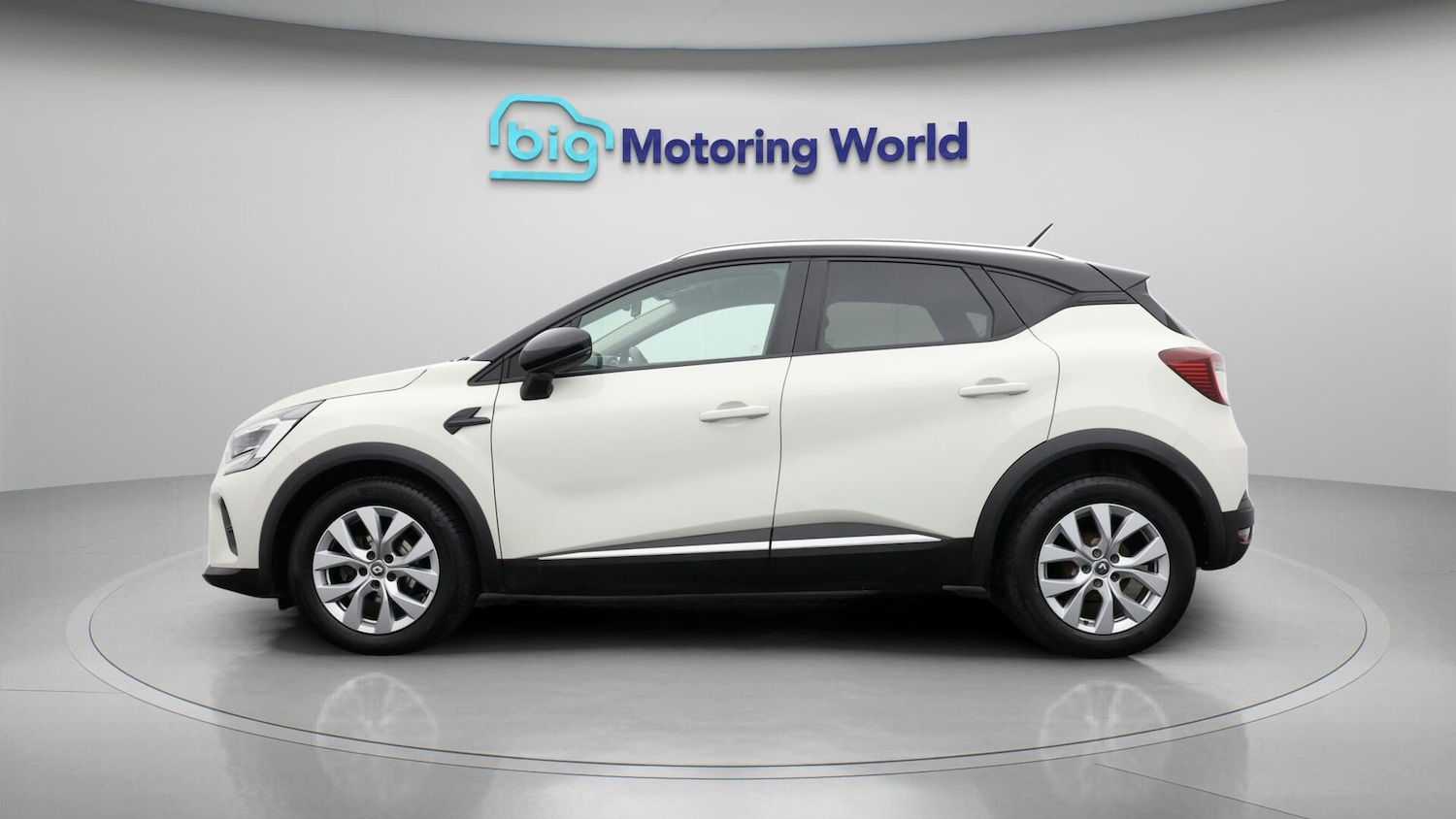 Used Renault Captur for sale - 76728059: Photo 5