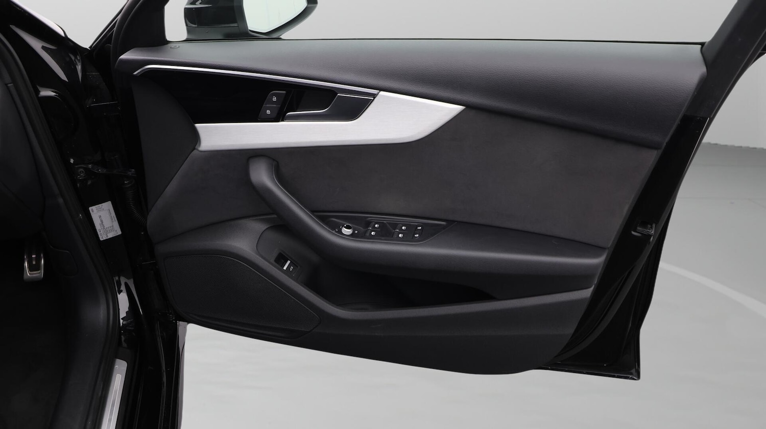 Used Audi A4 2022 for sale - 76701100: Photo 16