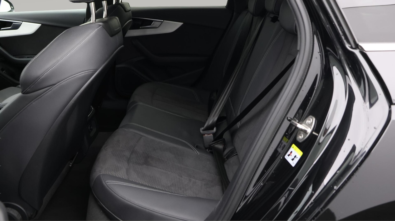 Used Audi A4 2022 for sale - 76701100: Photo 17