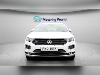 Used Volkswagen T-Roc 2021 for sale - 77878791: Photo
