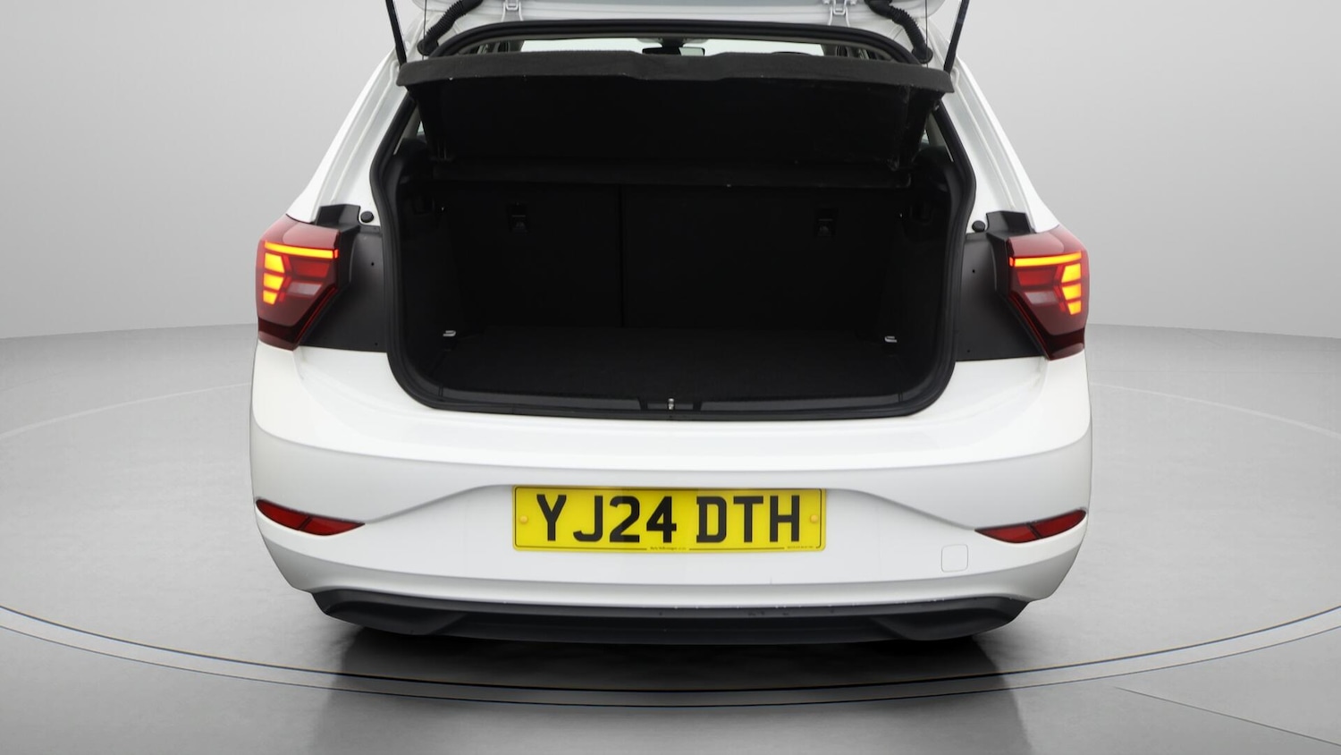 Used Volkswagen Polo 2024 for sale - 76260534: Photo 18