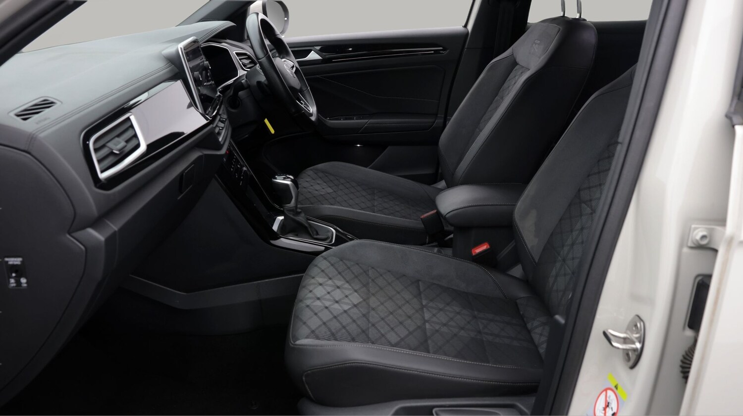 Used Volkswagen T-Roc 2022 for sale - 78143788: Photo 14