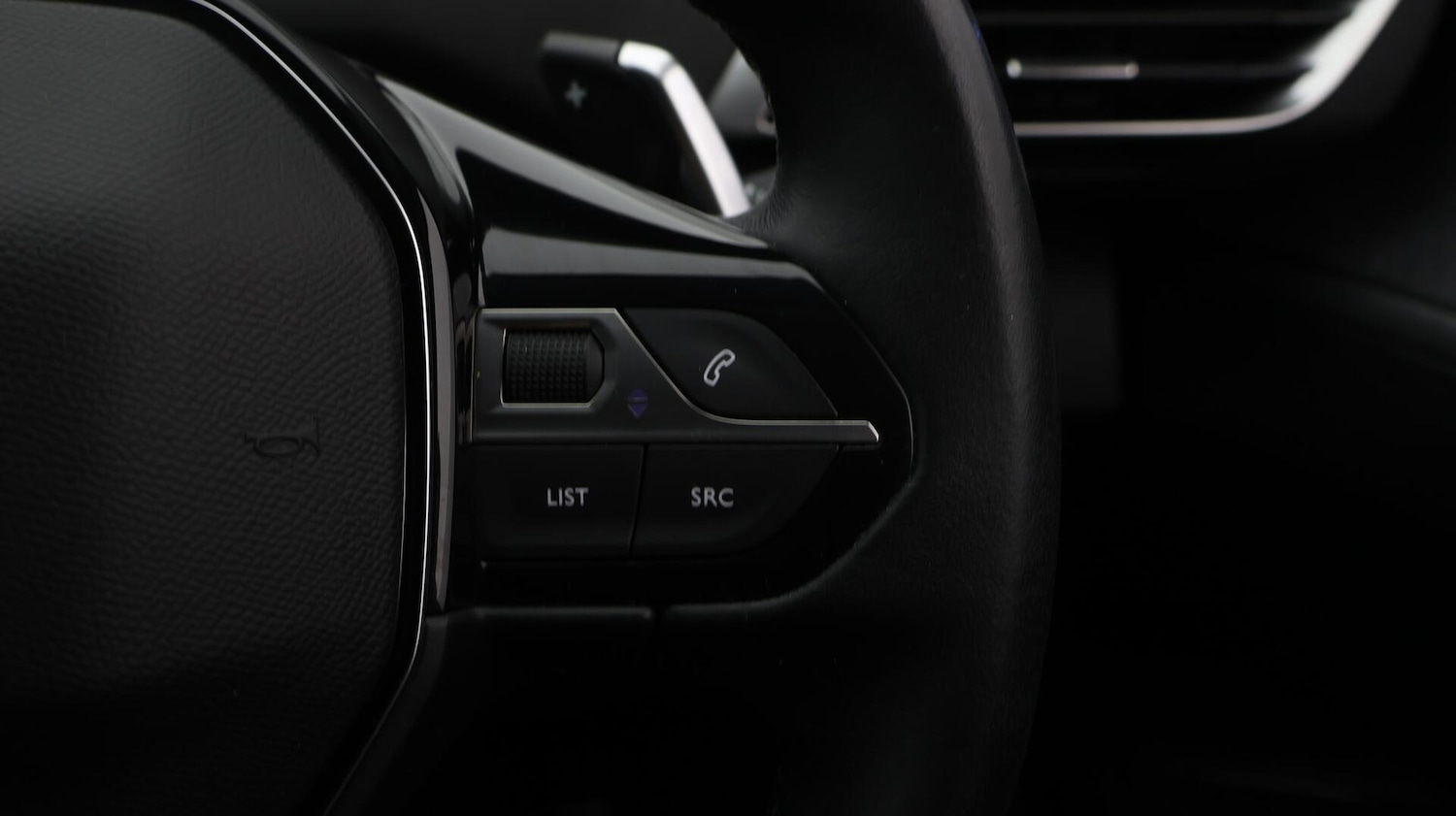 Used Peugeot 3008 2022 for sale - 76562100: Photo 24