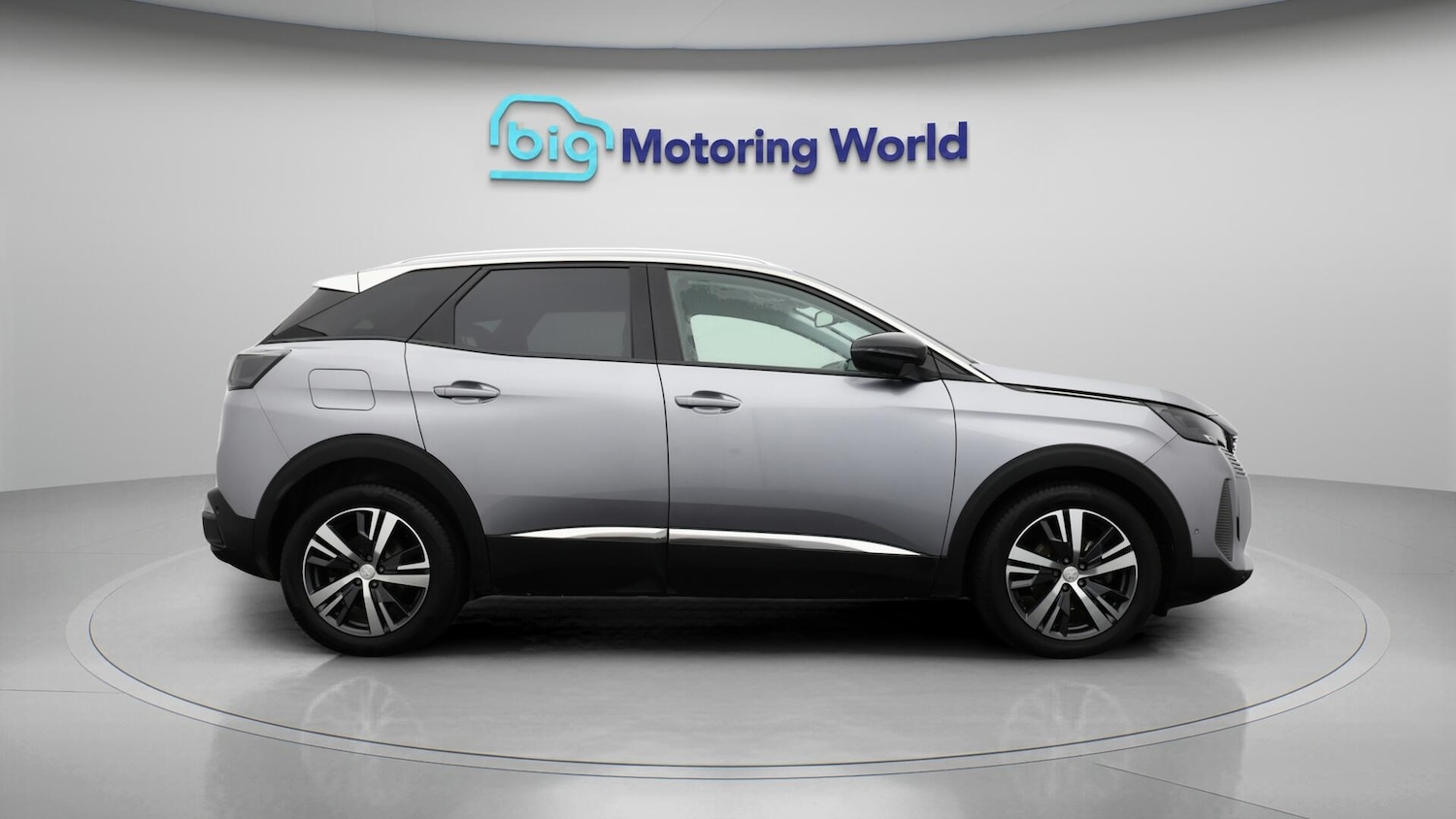 Used Peugeot 3008 2022 for sale - 76562100: Photo 9