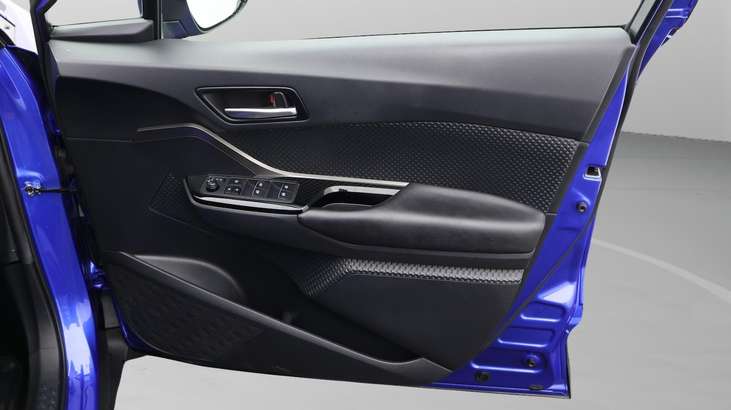 Used Toyota C-HR 2019 for sale - 76584168: Photo 16