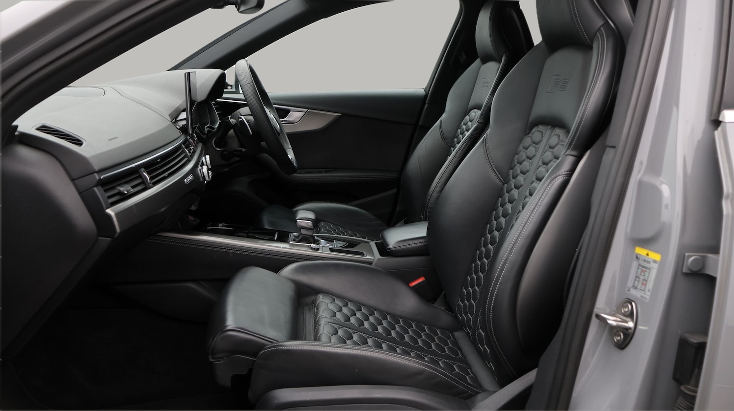 Used Audi RS4 2023 for sale - 77352145: Photo 14