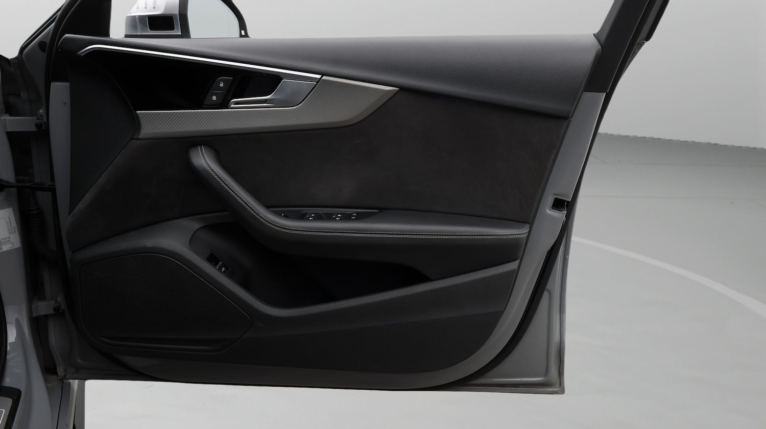 Used Audi RS4 2023 for sale - 77352145: Photo 15