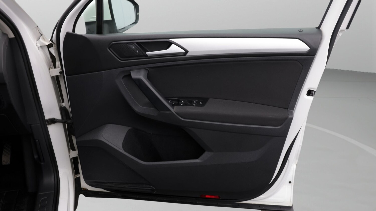 Used Volkswagen Tiguan 2019 for sale - 77877209: Photo 15