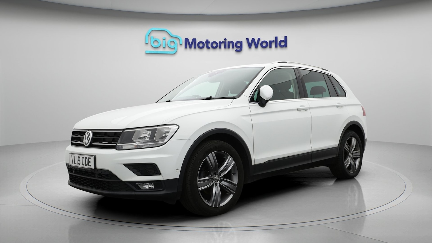 Used Volkswagen Tiguan 2019 for sale - 77877209: Photo 3