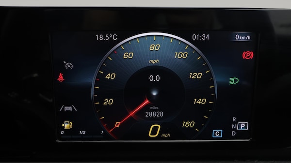 Used Mercedes-Benz GLB 2022 for sale - 76214315: Photo 11