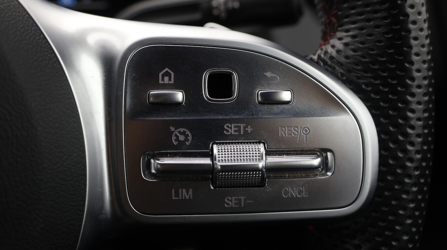 Used Mercedes-Benz GLB 2022 for sale - 76214315: Photo 26