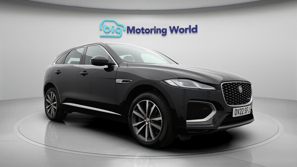 Used Jaguar F-Pace for sale - 76260540: Photo 2