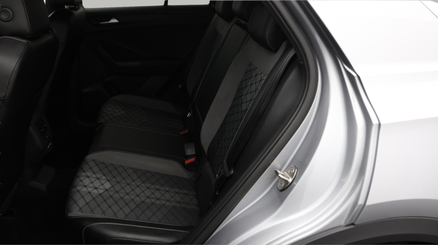 Used Volkswagen T-Roc 2023 for sale - 76715467: Photo 17