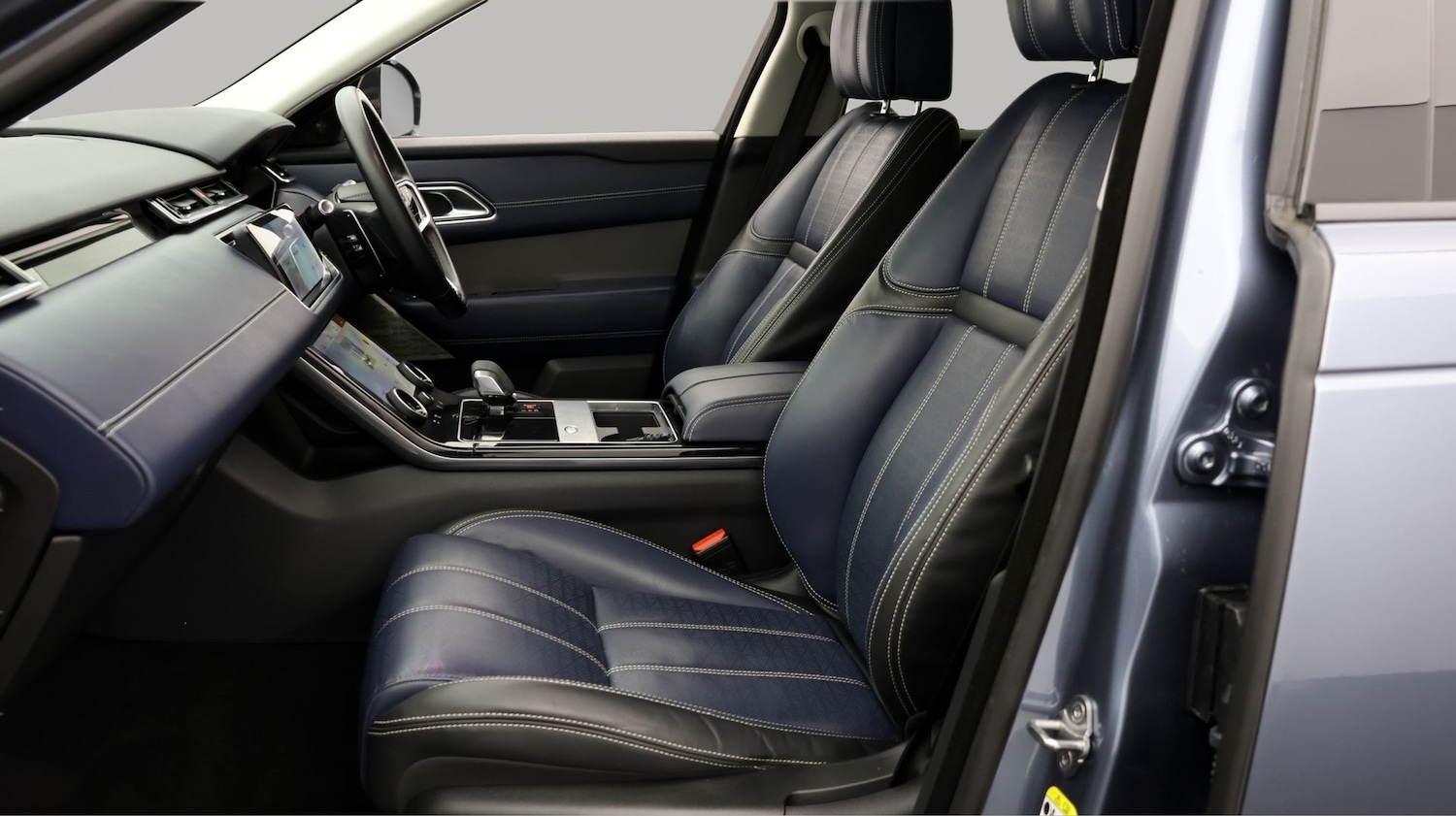 Used Land Rover Range Rover Velar 2022 for sale - 77385477: Photo 14