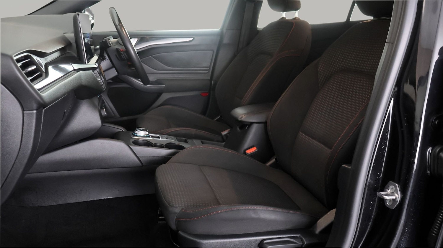 Used Ford Focus 2022 for sale - 77617610: Photo 14