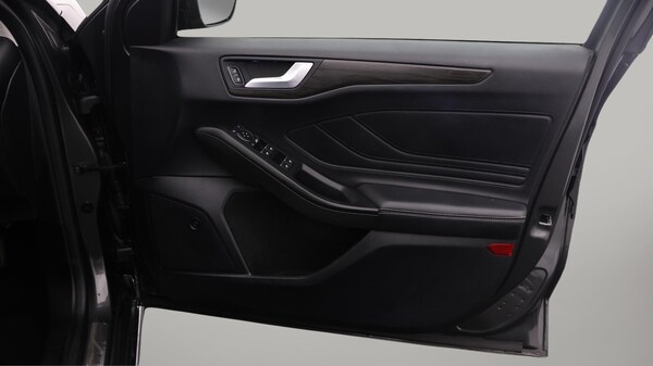 Used Ford Focus 2021 for sale - 76282853: Photo 13