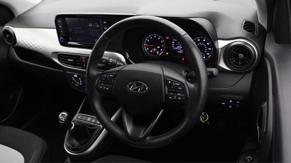 Used Hyundai i10 2020 for sale - 76122850: Photo 10