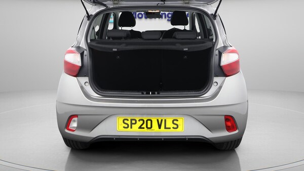 Used Hyundai i10 2020 for sale - 76122850: Photo 18