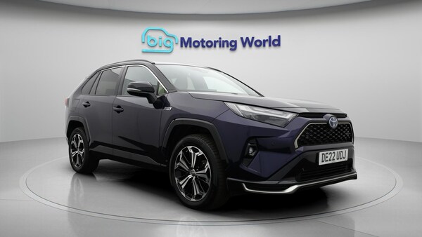 Used Toyota RAV4 2022 for sale - 75531746: Photo 2