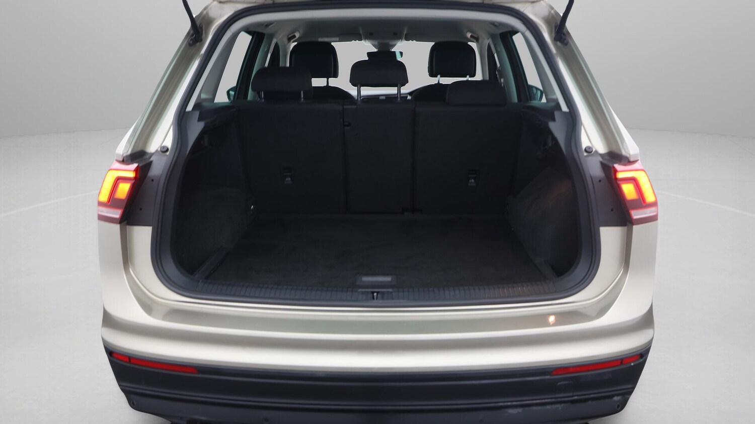 Used Volkswagen Tiguan 2018 for sale - 76326478: Photo 18