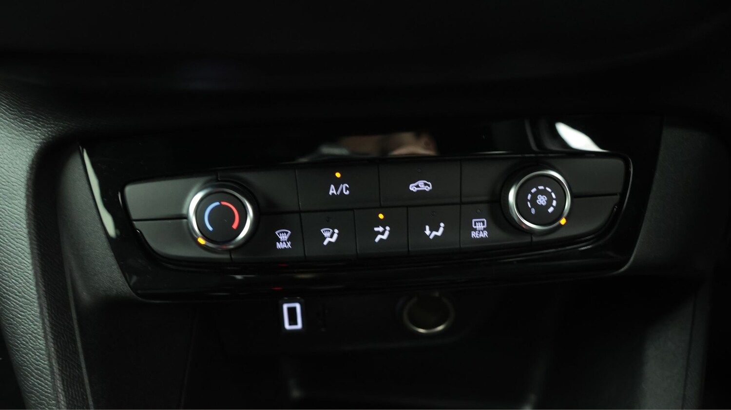 Used Vauxhall Corsa 2024 for sale - 78020620: Photo 12