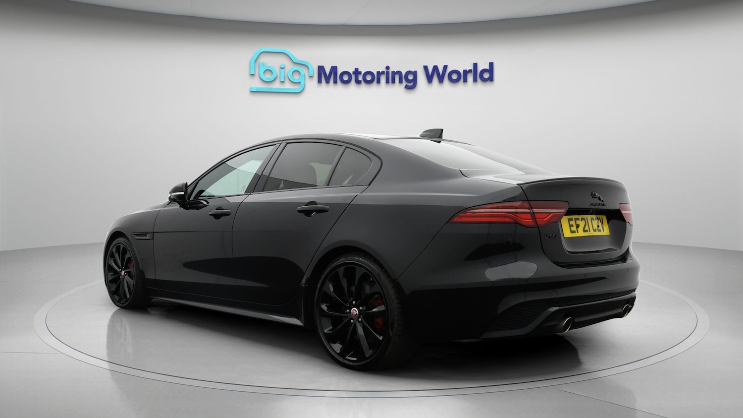 Used Jaguar XE for sale - 77656052: Photo 5