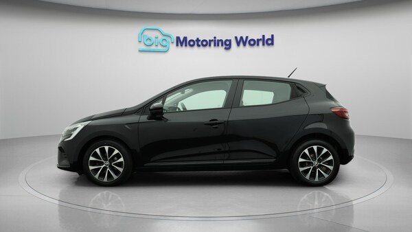 Used Renault Clio 2023 for sale - 76138025: Photo 5