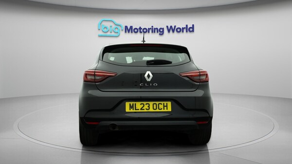 Used Renault Clio 2023 for sale - 76138025: Photo 7