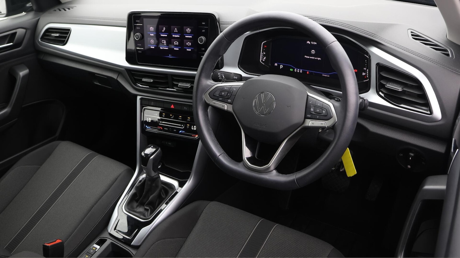 Used Volkswagen T-Roc 2023 for sale - 76083666: Photo 10