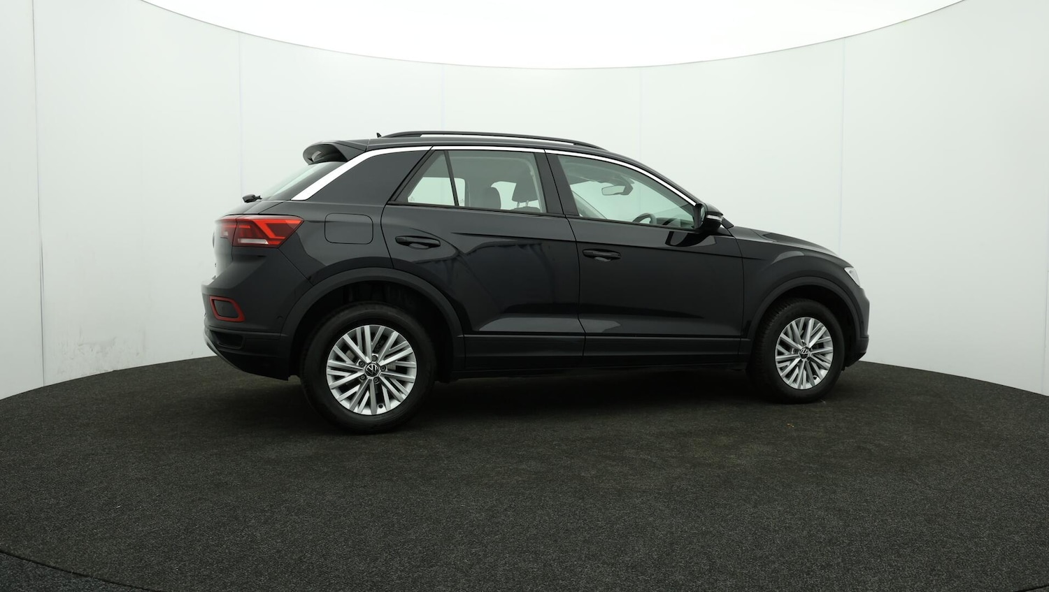 Used Volkswagen T-Roc 2023 for sale - 76083666: Photo 40