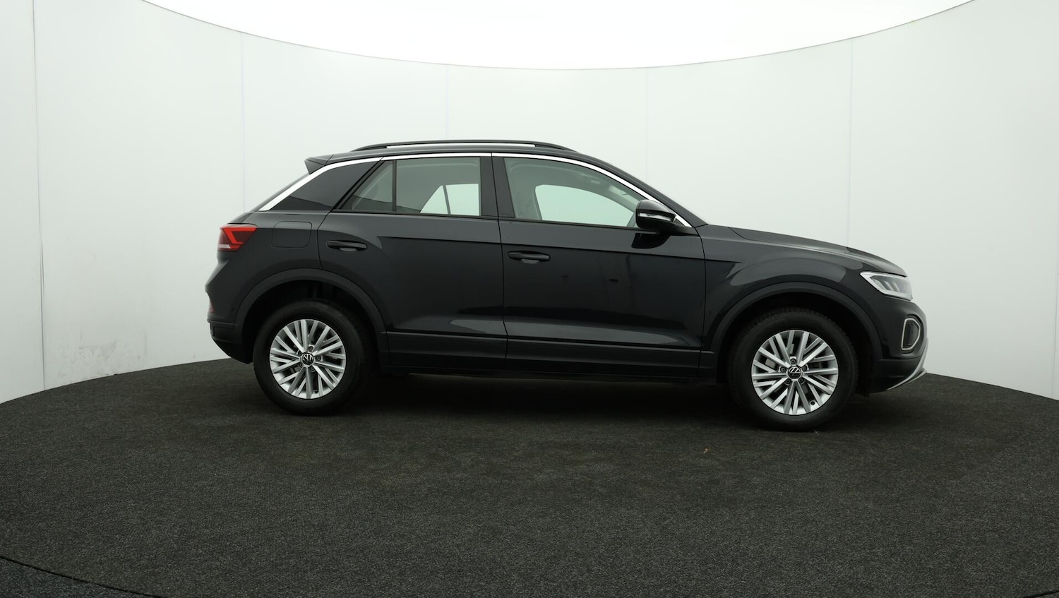 Used Volkswagen T-Roc 2023 for sale - 76083666: Photo 44