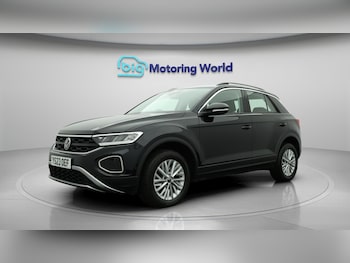 Used Volkswagen T-Roc 2023 for sale - 76083666: Photo