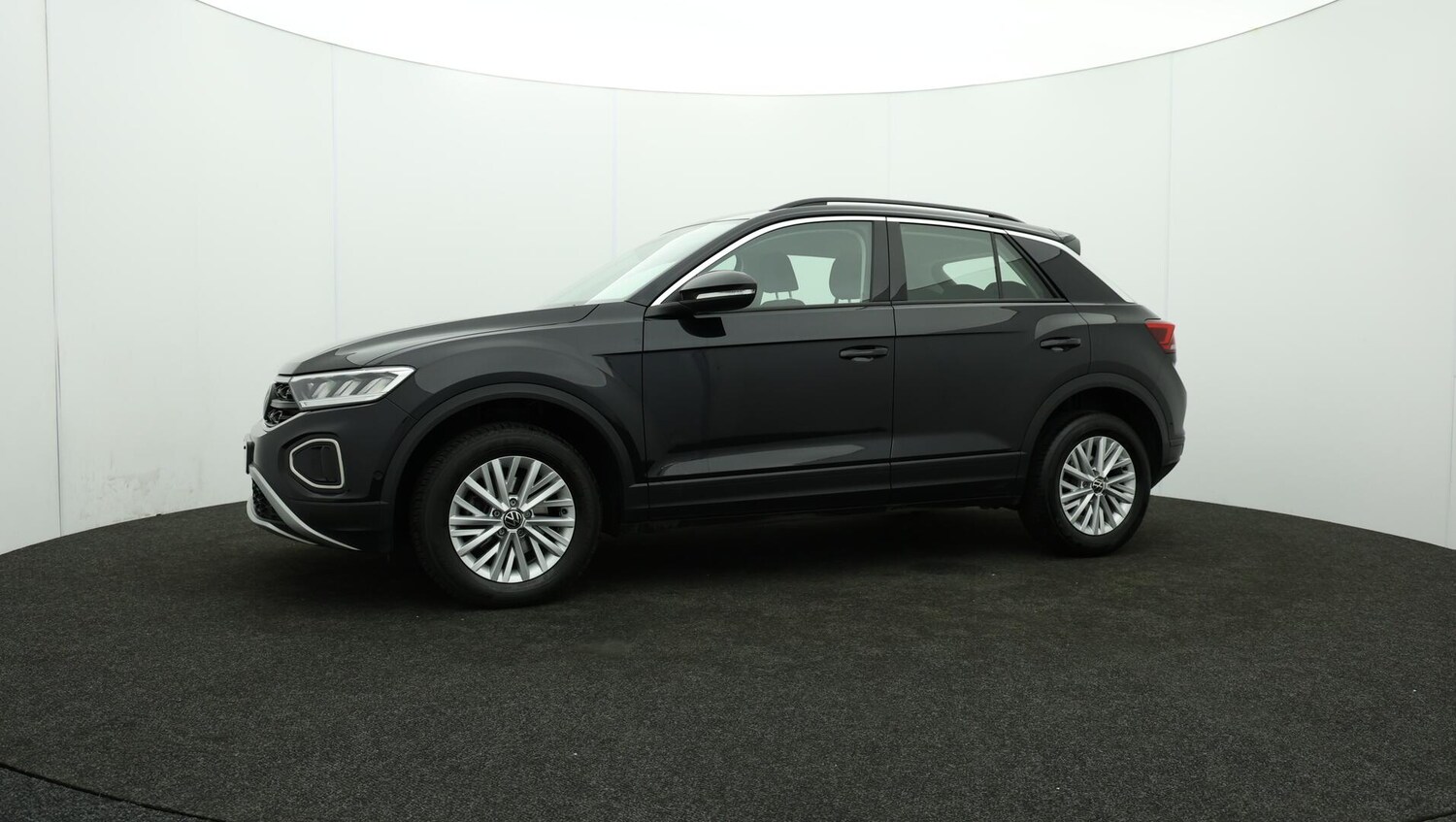 Used Volkswagen T-Roc 2023 for sale - 76083666: Photo 68