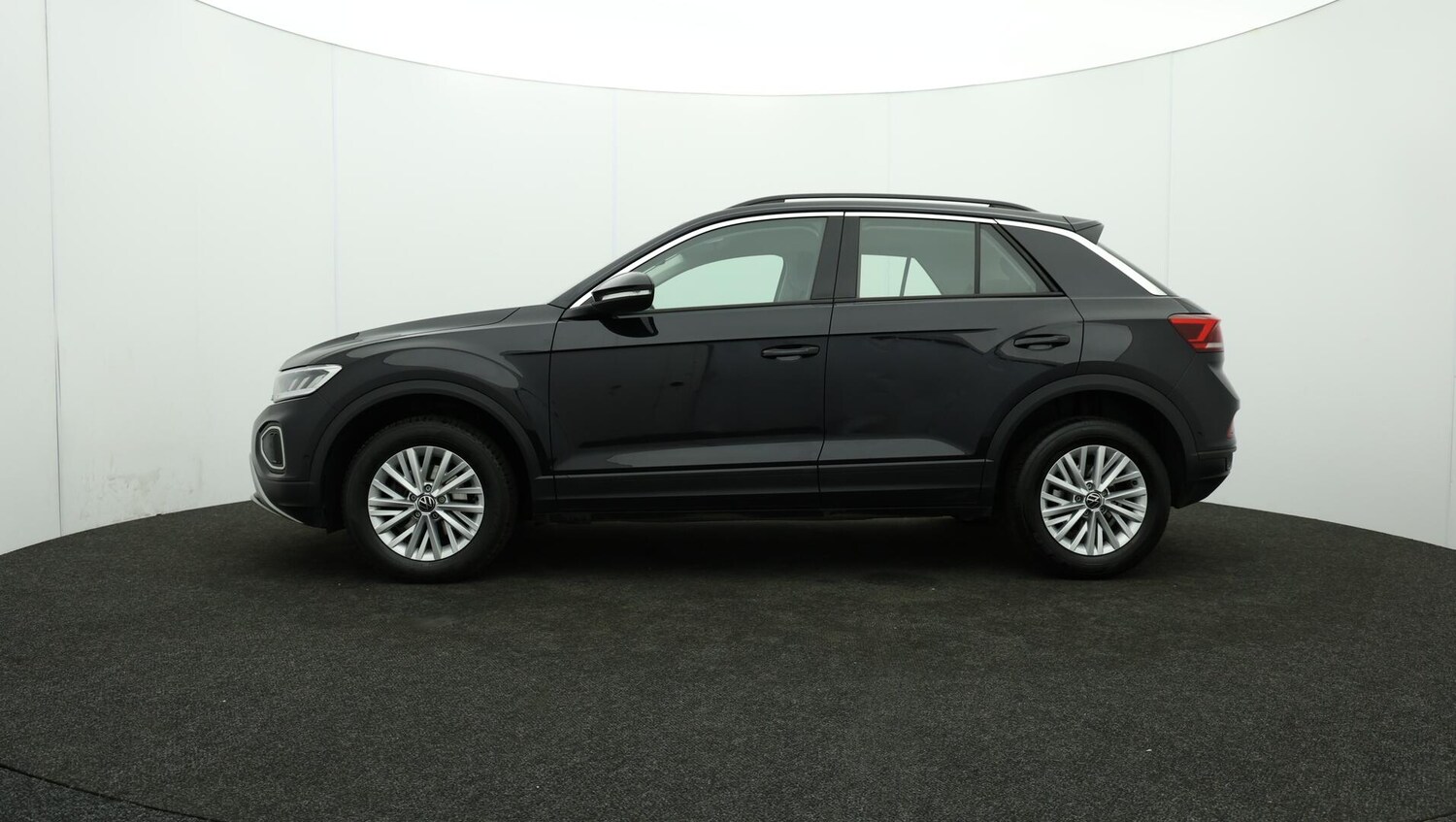 Used Volkswagen T-Roc 2023 for sale - 76083666: Photo 72