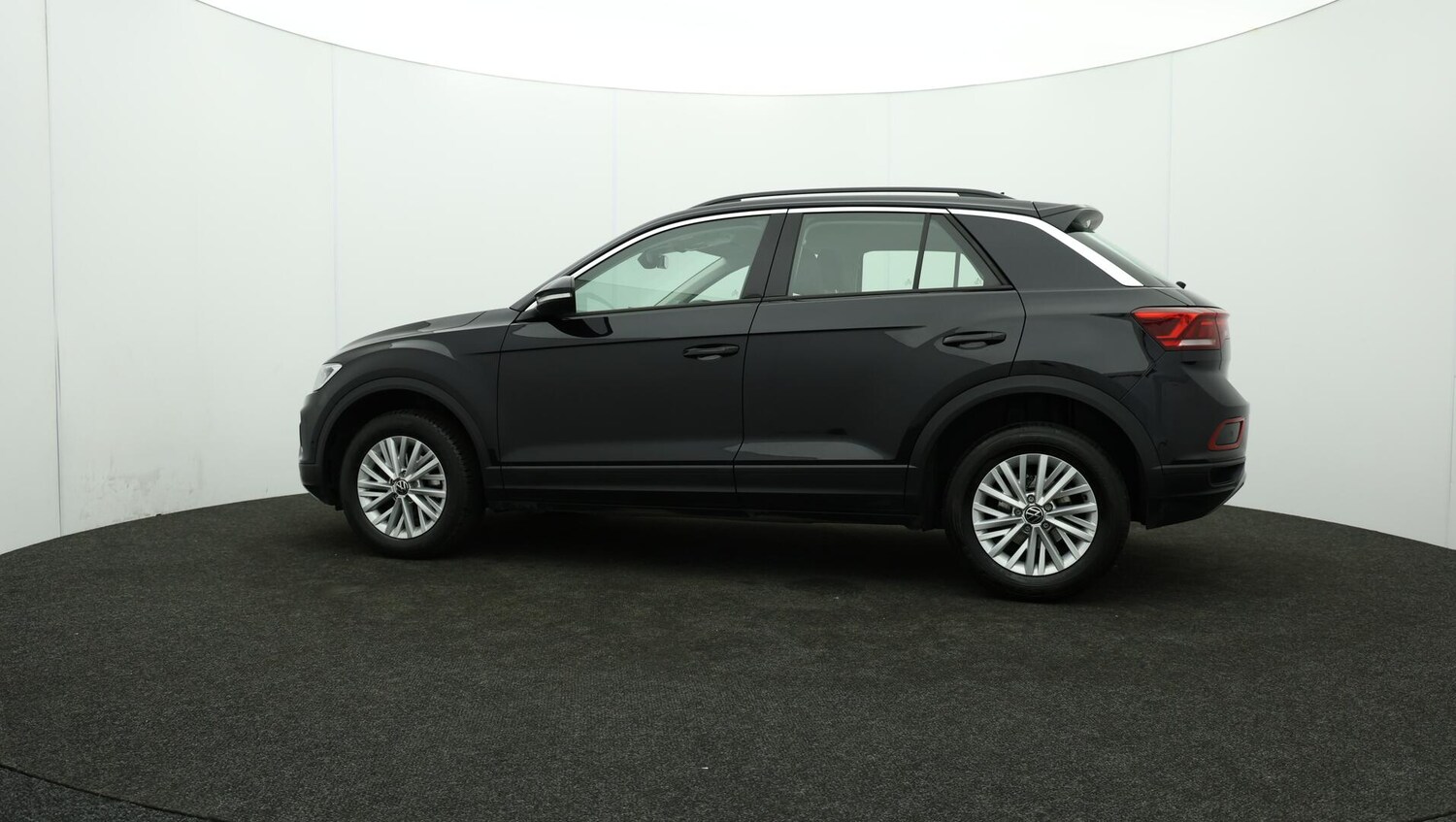 Used Volkswagen T-Roc 2023 for sale - 76083666: Photo 75