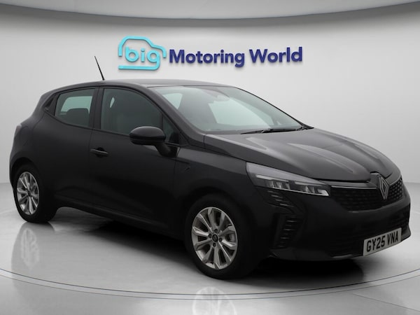 Used Renault Clio 2025 for sale - 76251012: Photo 1