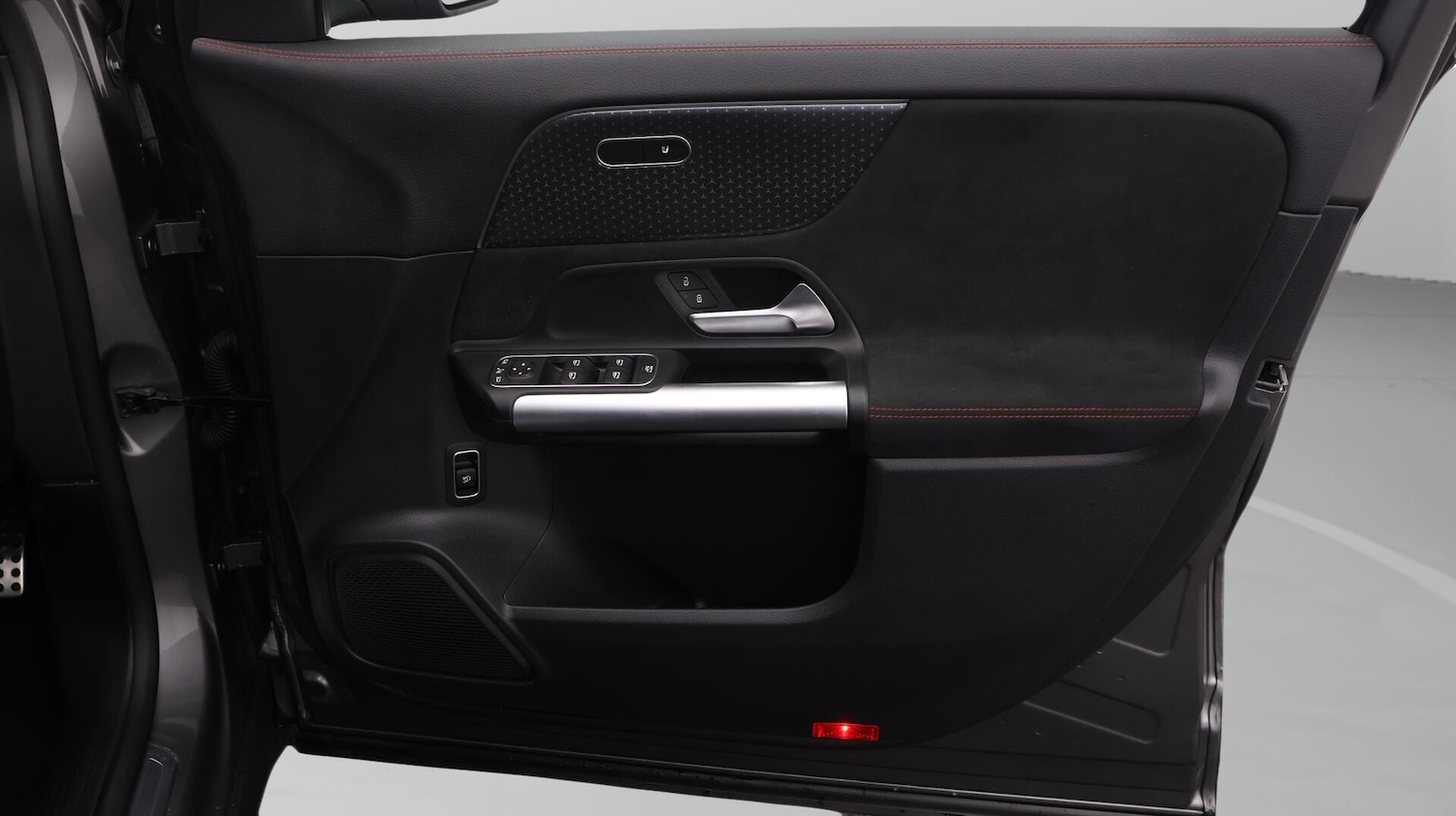 Used Mercedes-Benz EQA 2024 for sale - 76499326: Photo 16