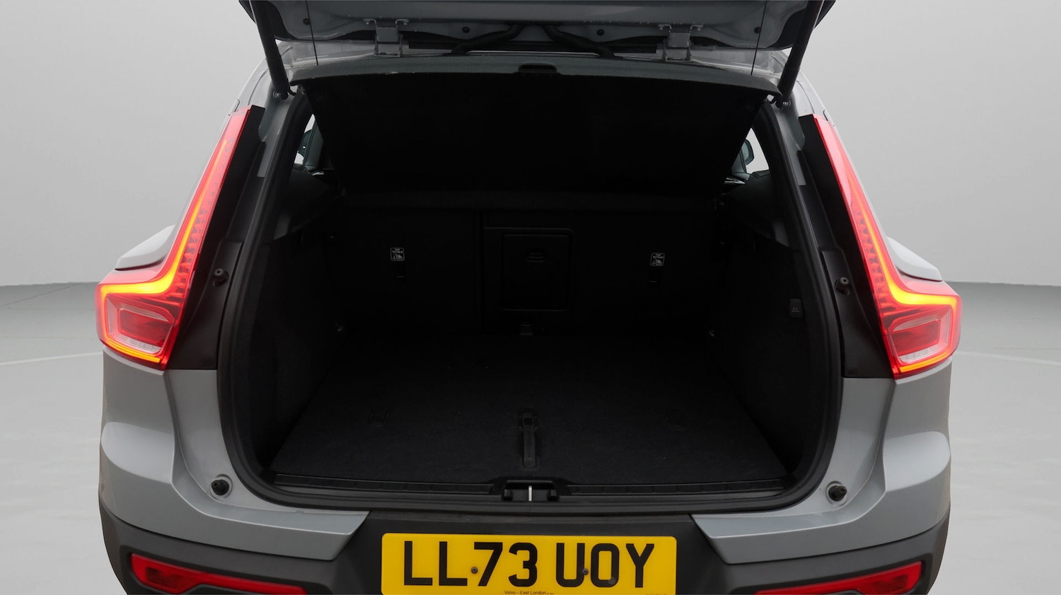 Used Volvo XC40 2023 for sale - 77181432: Photo 17